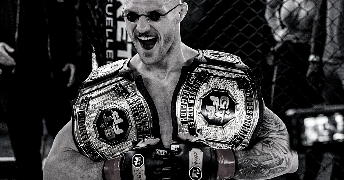 deaf-mixed-martial-arts-fighter-thomas-paull-becomes-first-another